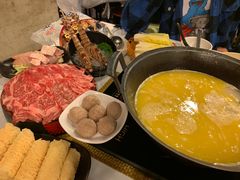 -鲜入围煮花胶鸡海鲜火锅