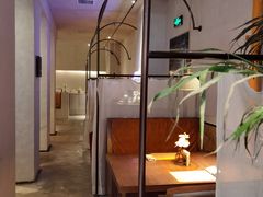 -来龙里 精致 东南亚餐室(万象城店)
