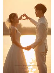 -二十一世纪婚纱摄影(省府前街店)