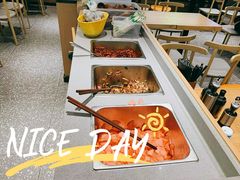 自助取餐区-黔真牛原汤牛肉粉