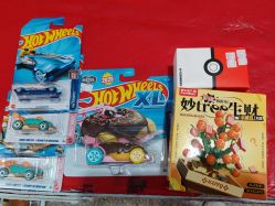 -逝水玩具折扣店