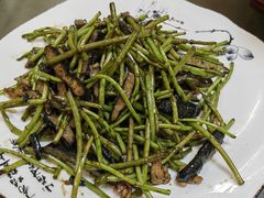 野芦蒿炒臭干-广迎居老正兴菜馆