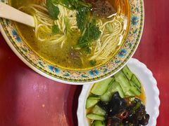 -金杨拉面王小吃面馆·牛三宝面·红烧牛肉粉