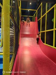 -蹦蹦跳跳(新奥购物中心店)