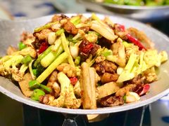 干锅牛蛙-小菜园新徽菜(常州武进吾悦店)