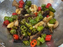 -李东农庄(中南百草园地标店)
