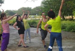 在小岛上跳尊巴-文E范儿ZUMBA尊巴舞蹈