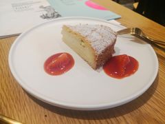 草莓蛋糕-大酉·M Coffee(北京美术馆店)
