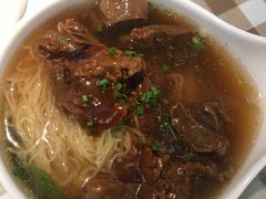 -新大咀港式茶餐厅(宝山万达店)