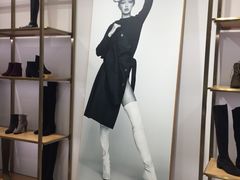 -STUART WEITZMAN(静安嘉里中心店)