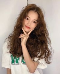 -SUNLON秀隆时尚烫染定制沙龙