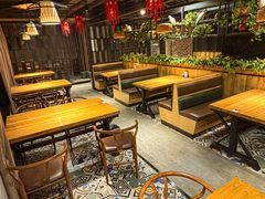 -小三峡食府(西五路店)