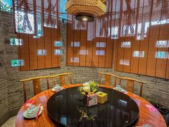 -川流不息·地道川菜·小龙虾(新松江路店)