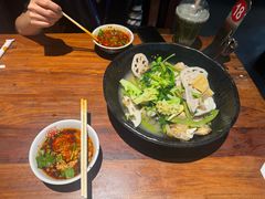 -万记麻辣烫国展总店