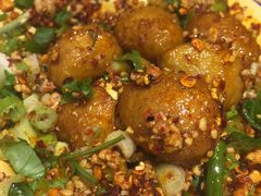 -拈签一笑黄牛肉辣卤串串