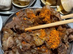 -围炉肉舍•炭烤活鳗•丹东海鲜烤肉(步行街店)