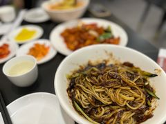 炸酱面-桃园中华料理炸酱面(燕儿岛路店)
