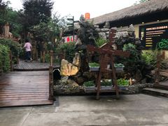 -二荆条·蜀鲜汇城市森林火锅