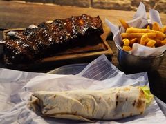 -Ribs & Burgers The Rocks
