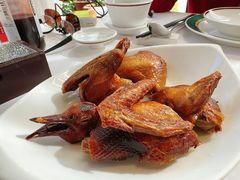 脆皮乳鸽-老洋房花园饭店(绍兴路店)