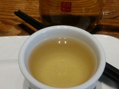巴扎铁观音-巴扎美食·新疆菜·西域歌舞表演餐厅(新疆大厦店)