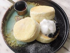 黑糖珍珠奶油热香饼-The Rug Cafe(王府中环店)
