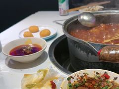 -钢管厂五区小郡肝串串香(蜀都万达店)