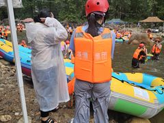 -尧山大峡谷漂流