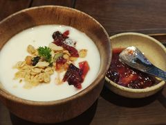 -银米·云南传统过桥米线(双廊黑金冠店)
