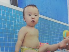 -龙格亲子游泳·水育早教运动中心(绿城店)