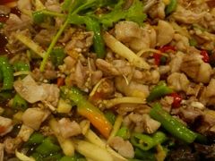 -兔行天下-鸿鹤鲜锅兔(中海国际店)