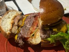 -LESCEDARS Brasserie Bistro香柏树