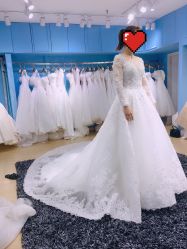 -觅白婚纱礼服馆