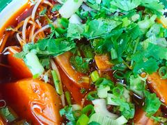 -拈签一笑黄牛肉辣卤串串