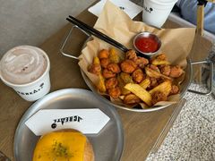 -J Create城市露营咖啡·简餐·宠物(上海动物园店)