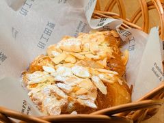 杏仁羊角-麦田工坊(月湖店)