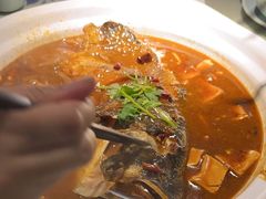 -卢大鲜鱼头捞饭(美利广场店)