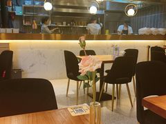 -POKEE VIA&Brunch·维娅(重庆来福士店)