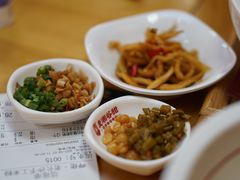 -呷佬·长沙手工米粉(金沙江路店)