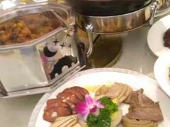 -鑫皇朝酒店(建设一路店)