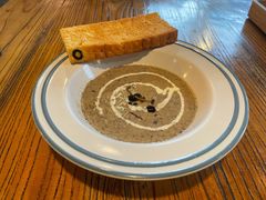 -I HOLIC艾豪丽披萨(KKone店)