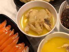 -鲜入围煮花胶鸡海鲜火锅