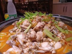 小米椒爱上蛙-半步颠·小酒馆·川菜(旗舰店)