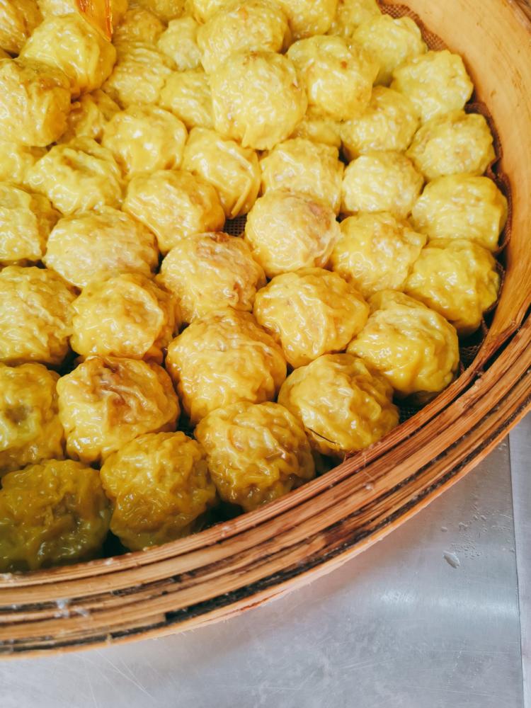 呢次来到中山石岐沙溪镇吃当地特色小吃 【糯米包】本来听到个名字