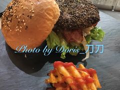 黑胡椒汉堡-HIGH FIVE哈福手工汉堡(桂林路店)