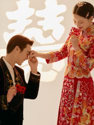 点击看大图 -至臻微拉婚纱摄影