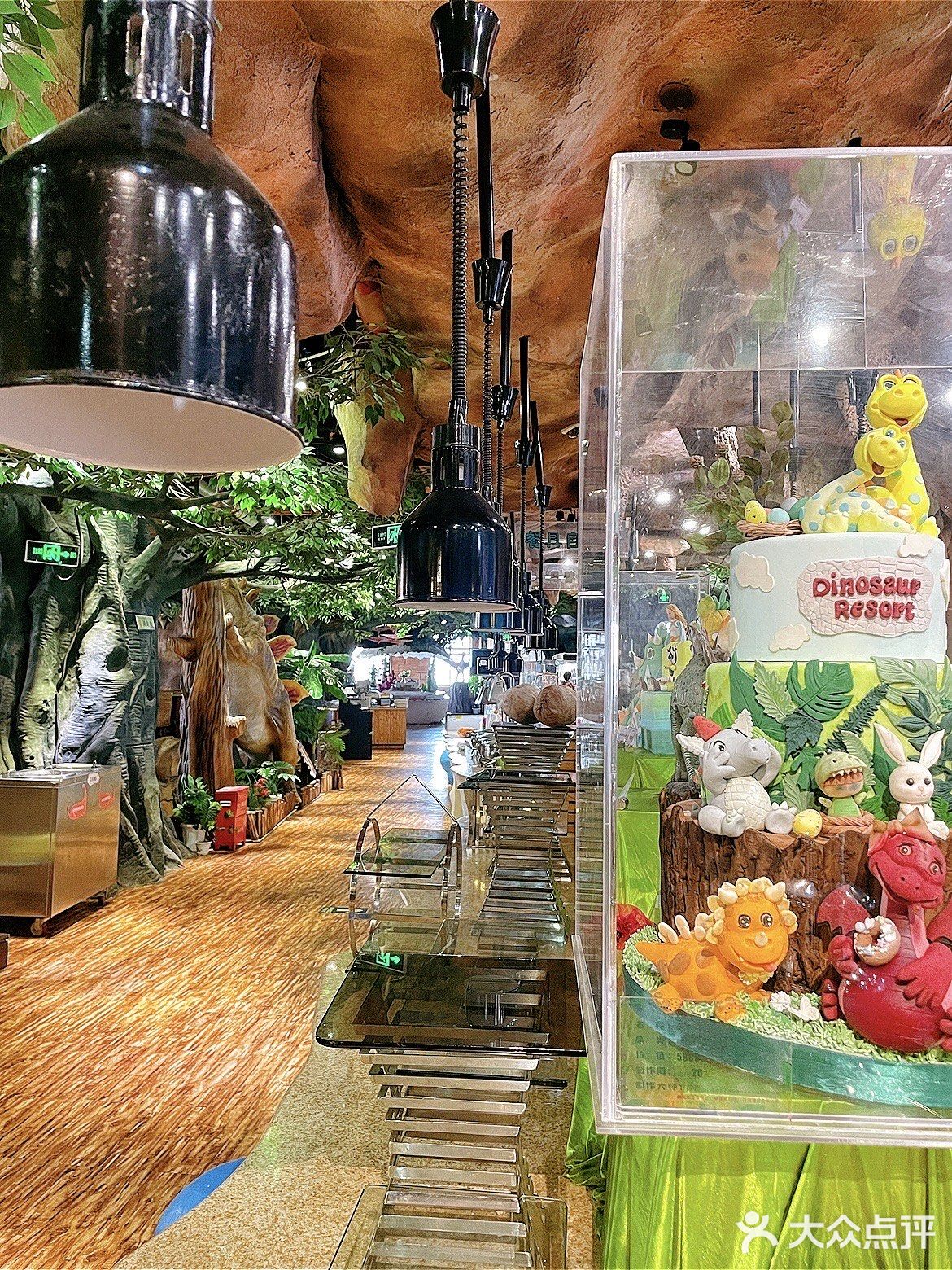 我不会是最后一个知道🦕恐龙园有这么赞的下午茶吧！