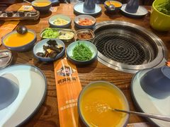 -明洞阿姨·韩式酱蟹烤肉·创意料理(三元桥店)