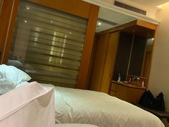 -维也纳酒店(广州南站汉溪长隆地铁站景区店)