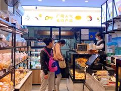 面包甜点陈列柜-广隆蛋挞王(农讲所店)